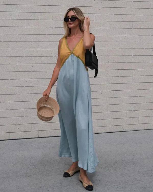 Lara | Chic v-neck contrasting color maxi dress