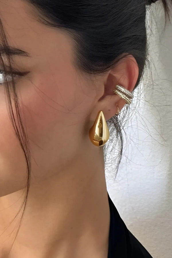 Olivia | Raindrop minimalist everyday earrings