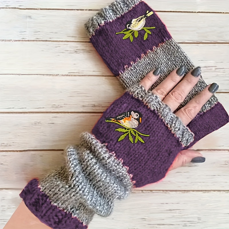 Avery | Fingerless gloves with delicate embroidery