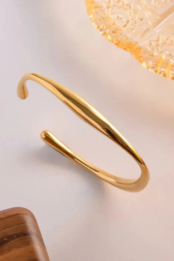 Aaliyah | Gold bangle elegant jewelry bracelet