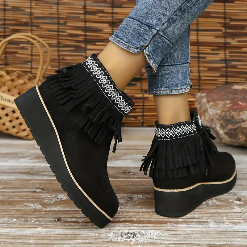 Alix | Square-toe platform boots