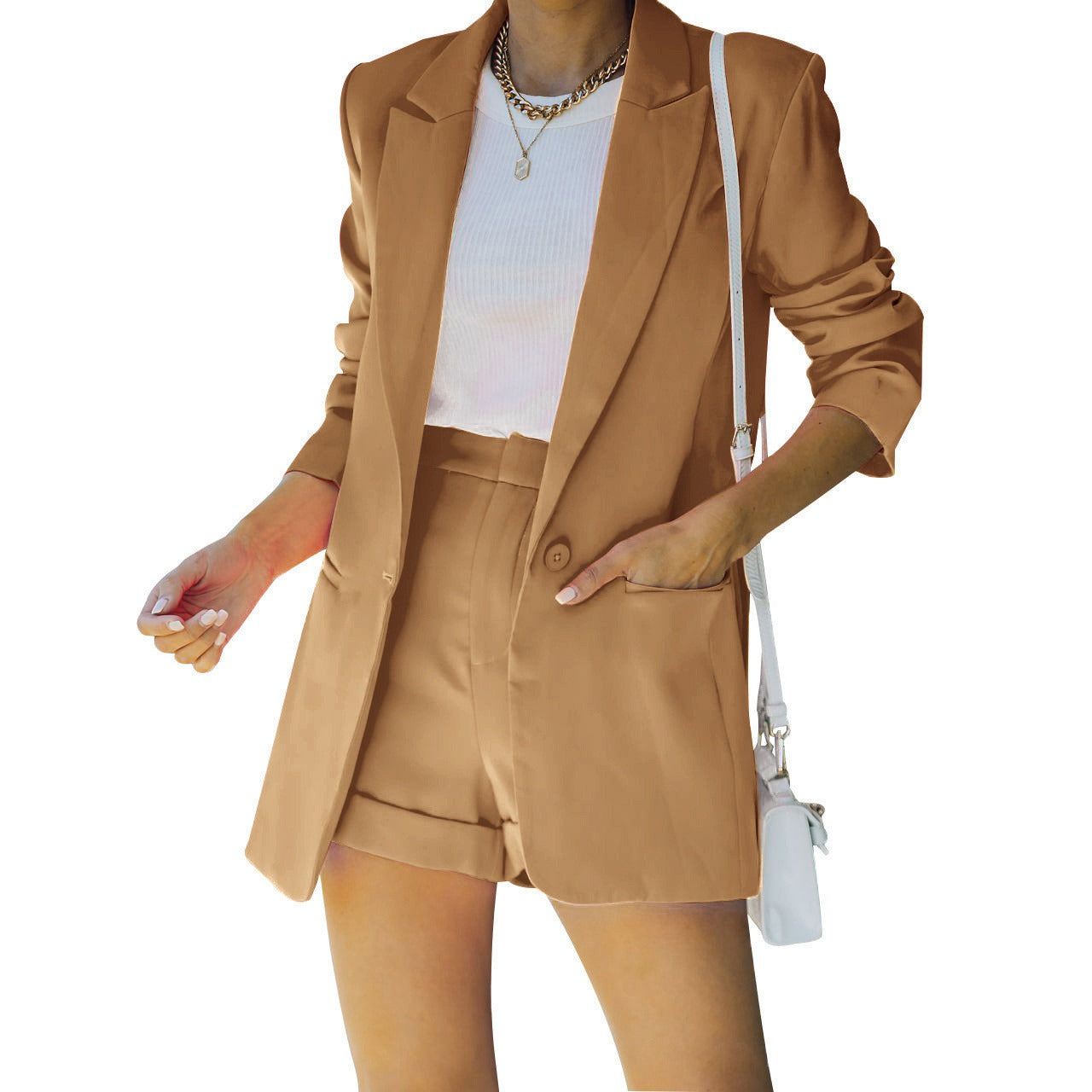 Toni | Women’s blazer and shorts set with tailored cut and modern styling