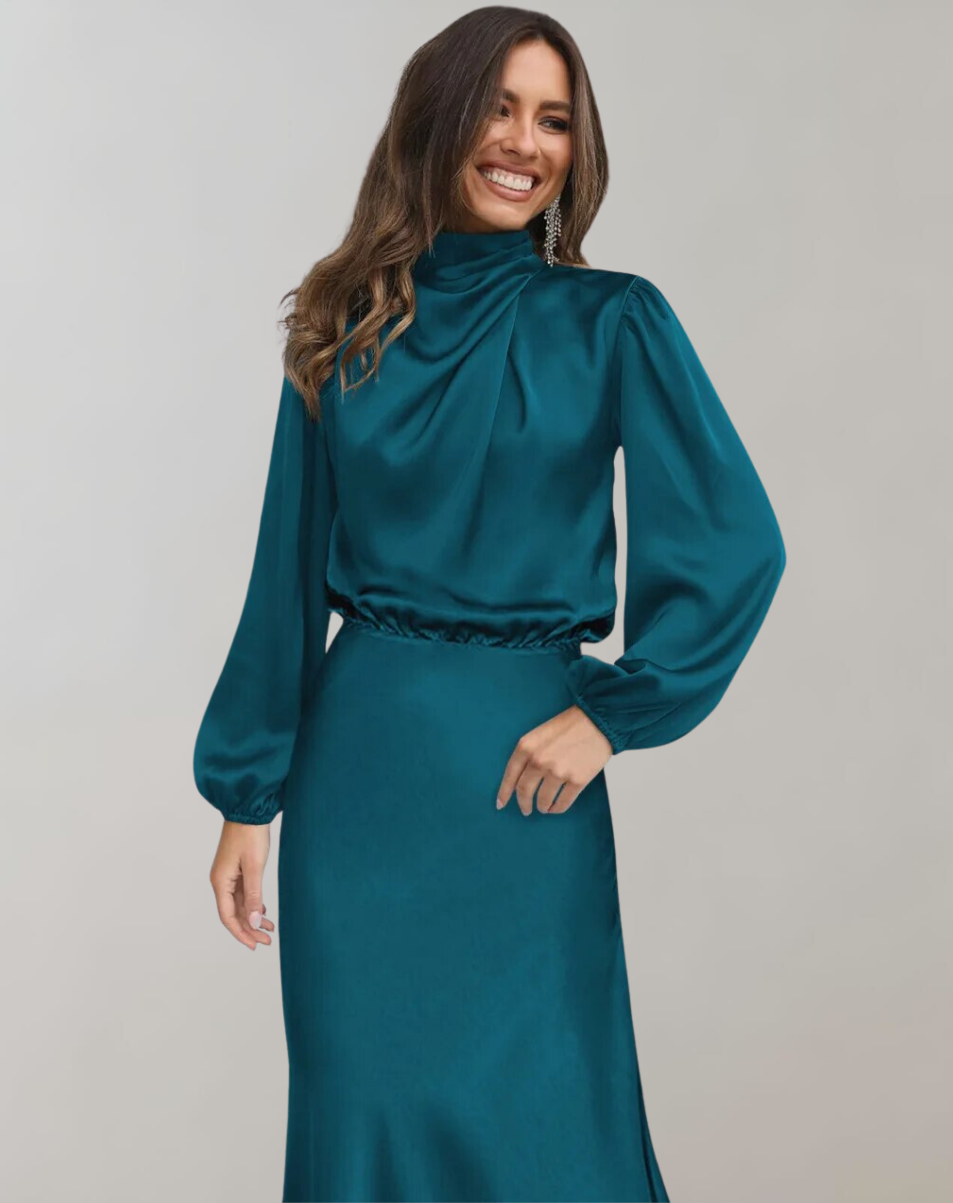 Hazel | Long-sleeved dress with loose silhouette