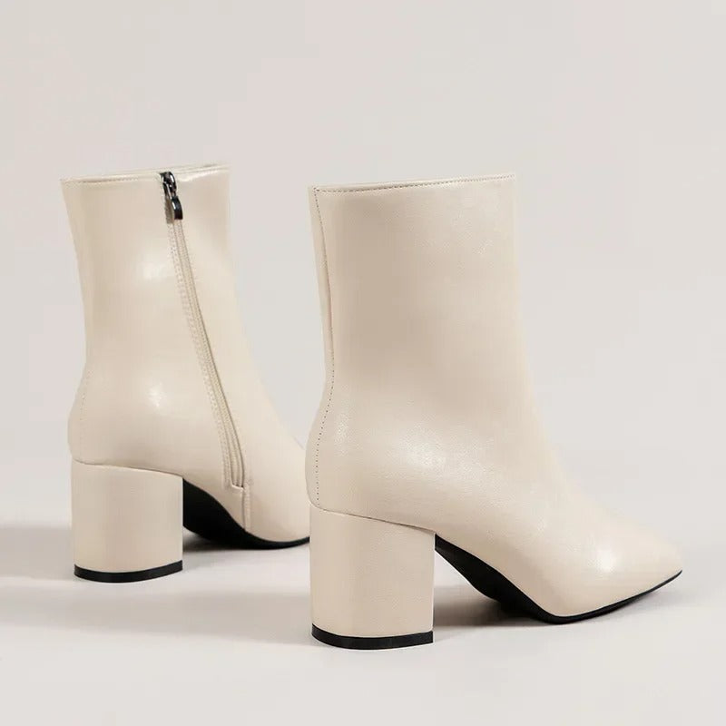 Avida | Brown ankle boots with side zipper and block heel
