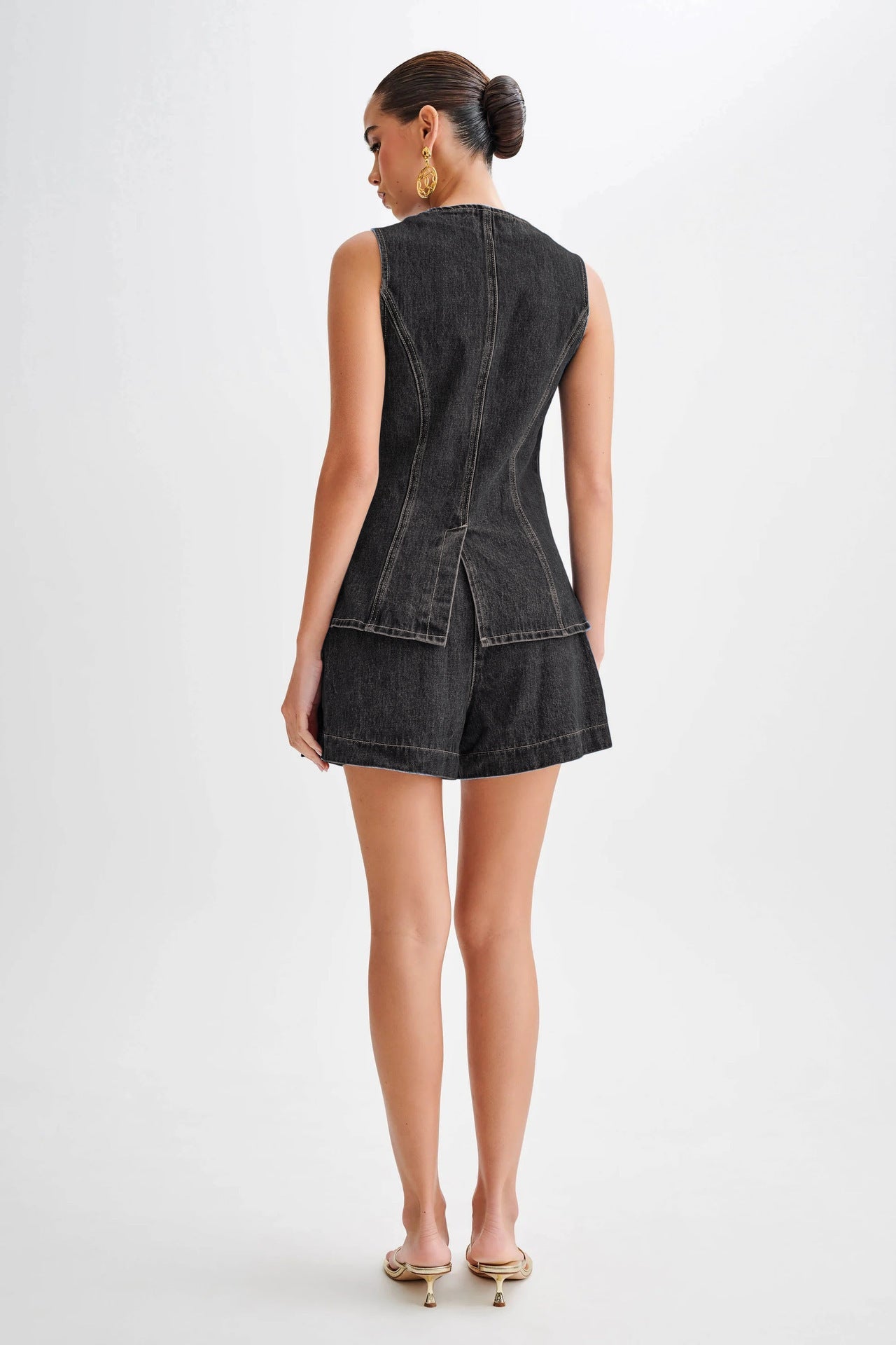 Olivia | Women’s denim set with button-down gilet and shorts