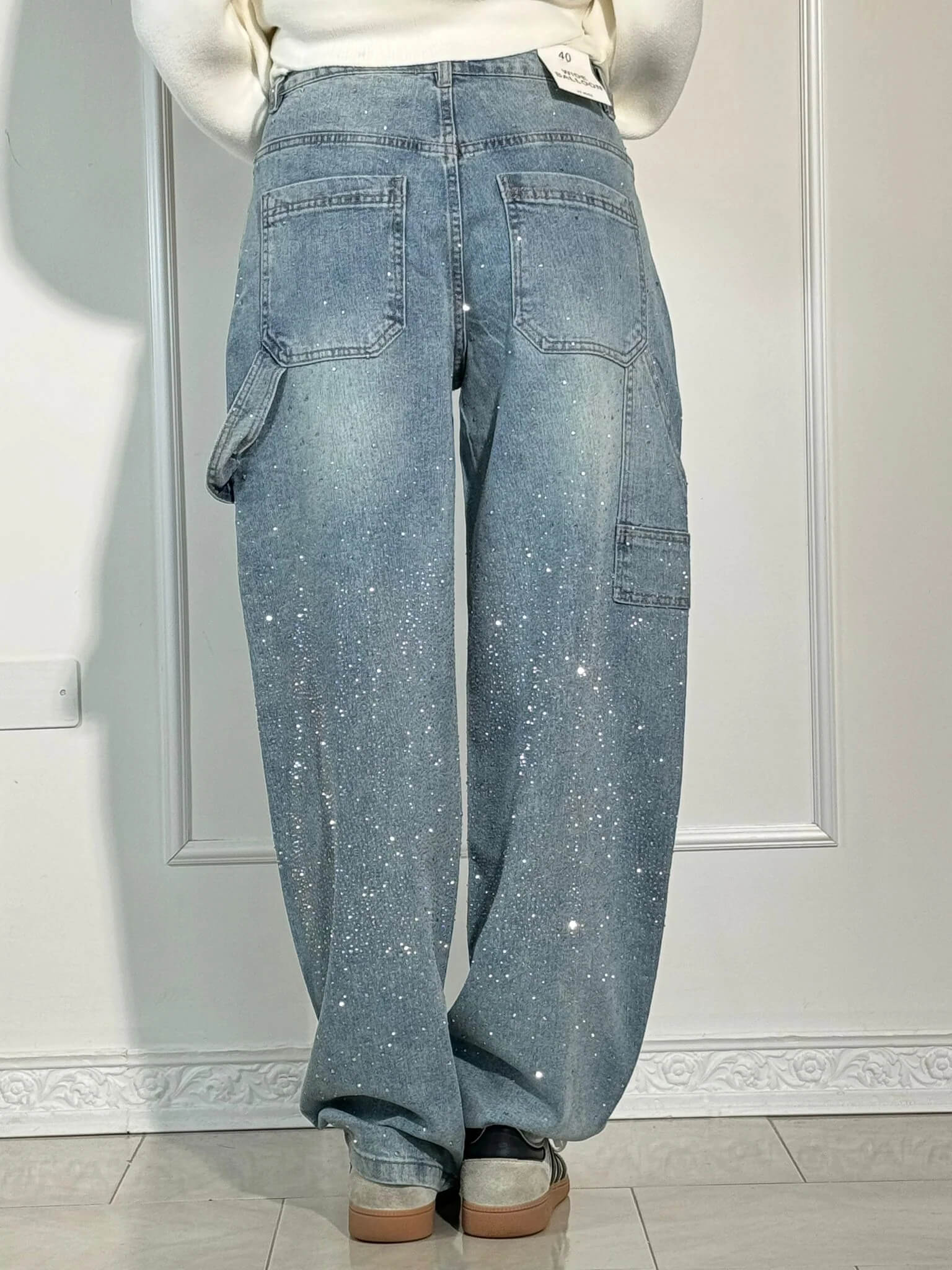 Rafaela | Balloon fit jeans with diamant details