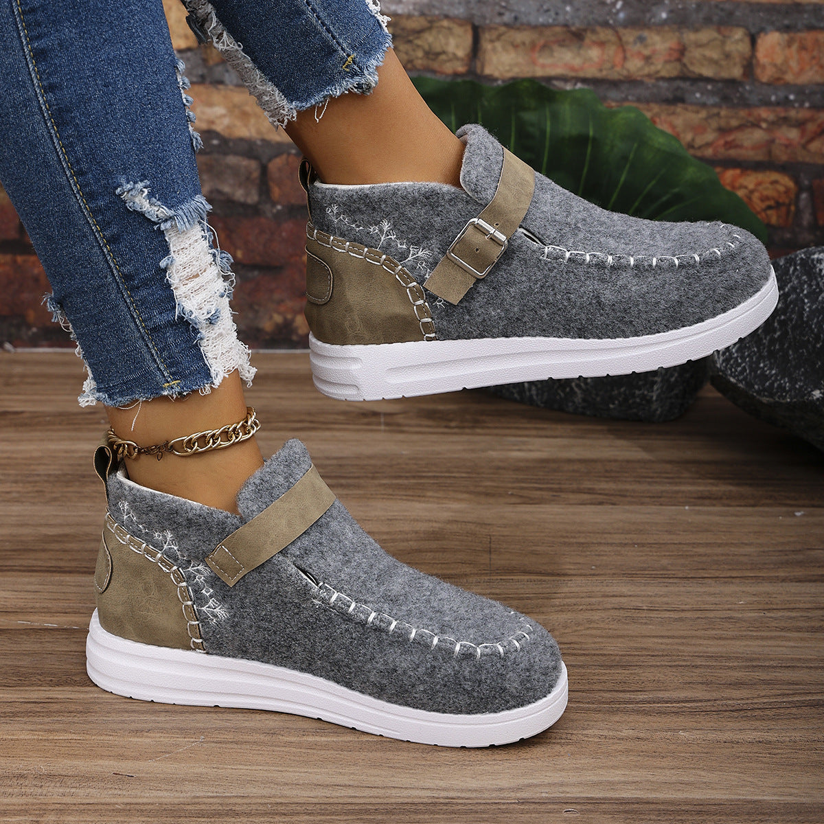 Hailey | Women’s slip-on shoes with strap detail and low heel