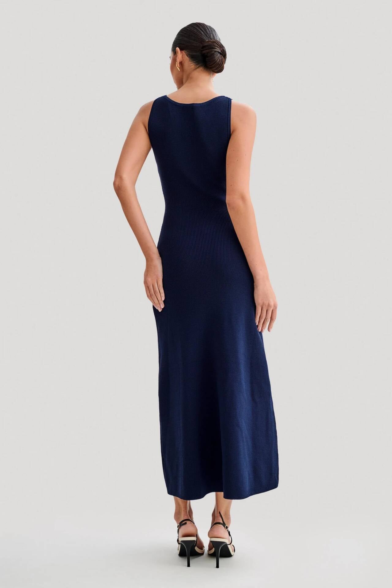 Avril | Women’s sleeveless knit maxi dress