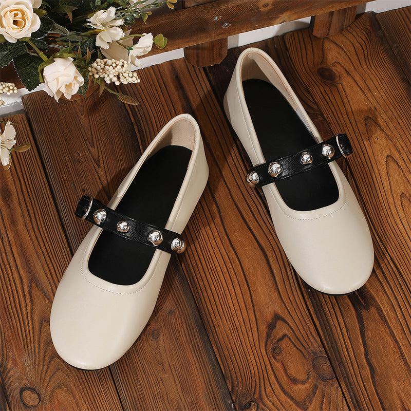 Bea | Women’s ballerina sandals with stud detail and rounded silhouette