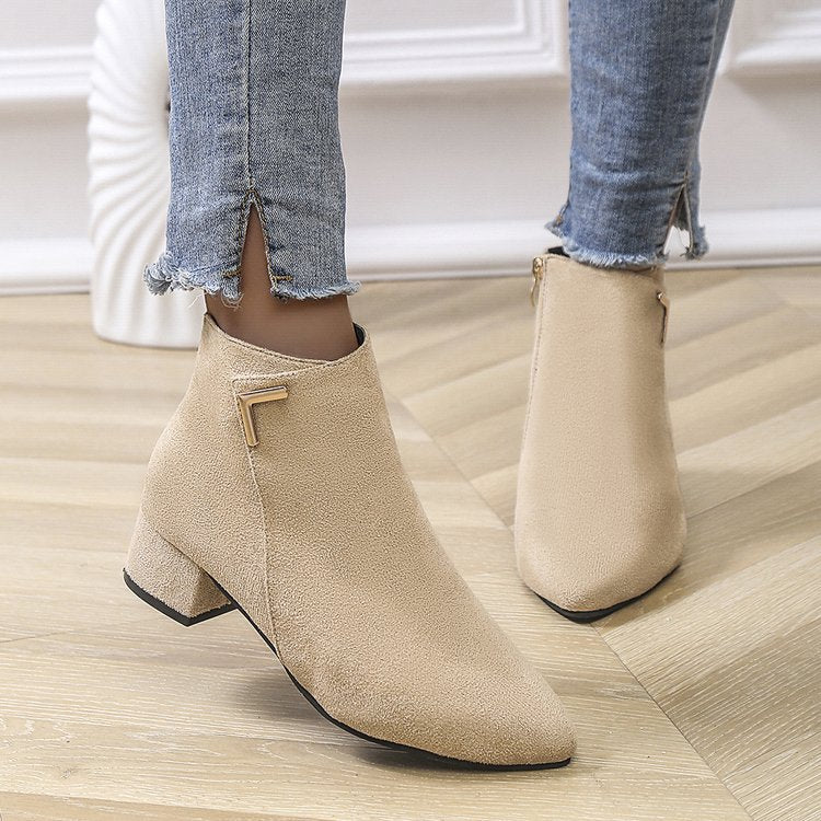 Kim | Women’s ankle boots with pointed toe and block heel