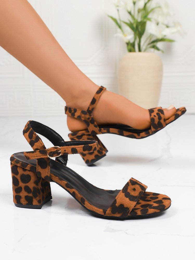 Trix | Women’s heels with leopard print, square toe and buckle strap