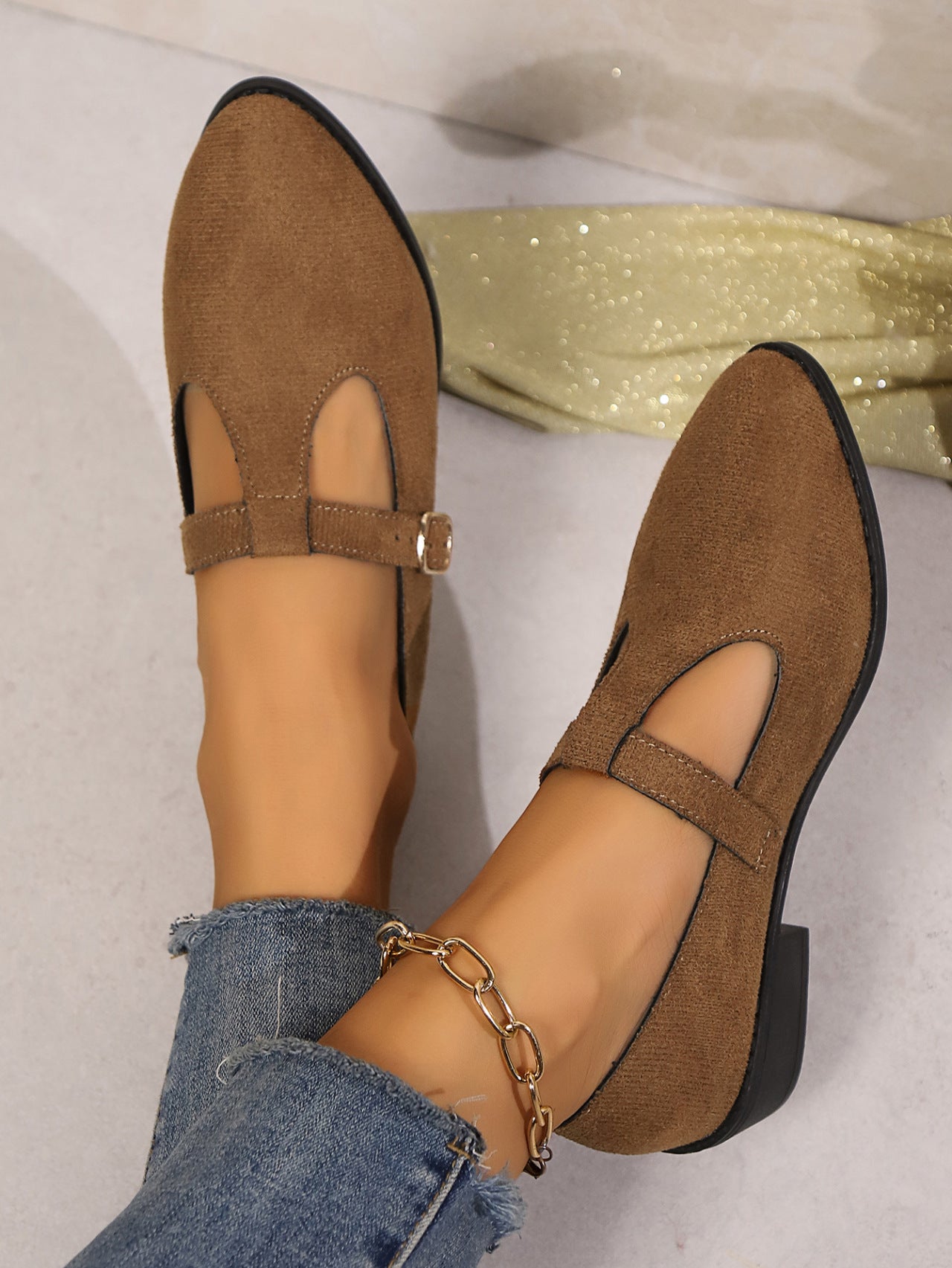 Pea | Women’s ballerina shoes with pointed toe and adjustable strap