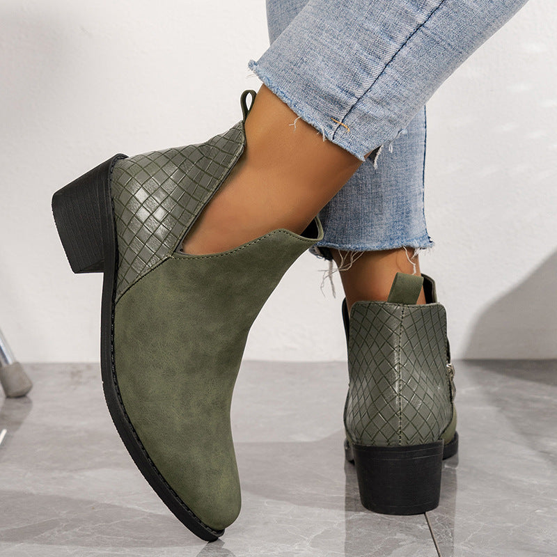 Leslie | Women’s ankle boots with block heel, side zipper and sleek silhouette