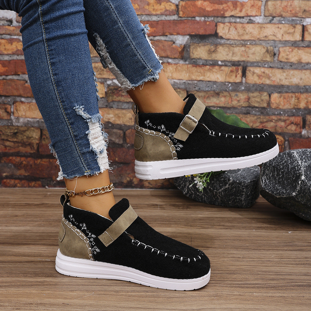Hailey | Women’s slip-on shoes with strap detail and low heel