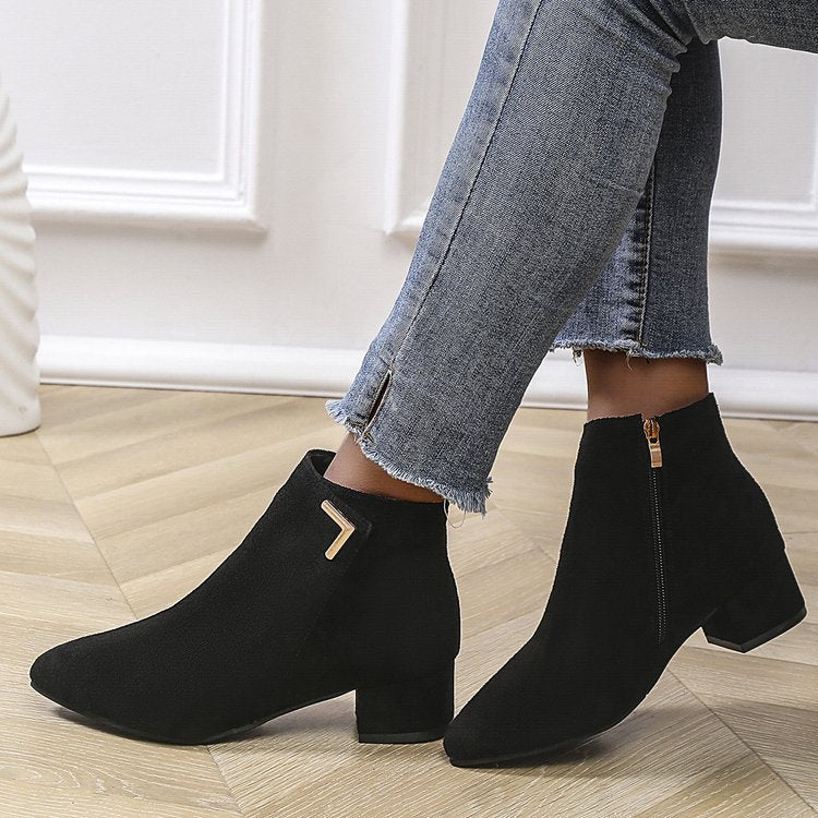 Kim | Women’s ankle boots with pointed toe and block heel