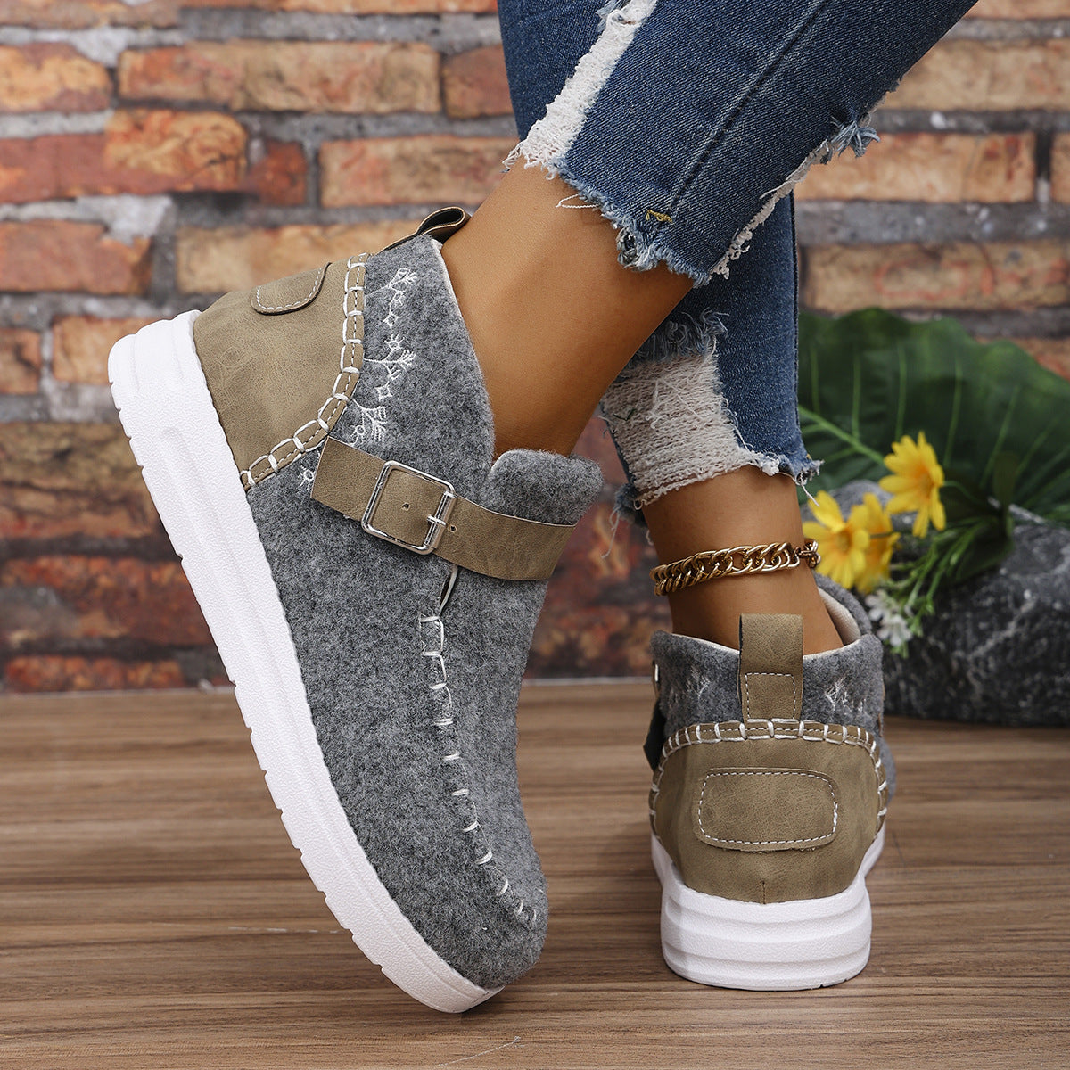 Hailey | Women’s slip-on shoes with strap detail and low heel