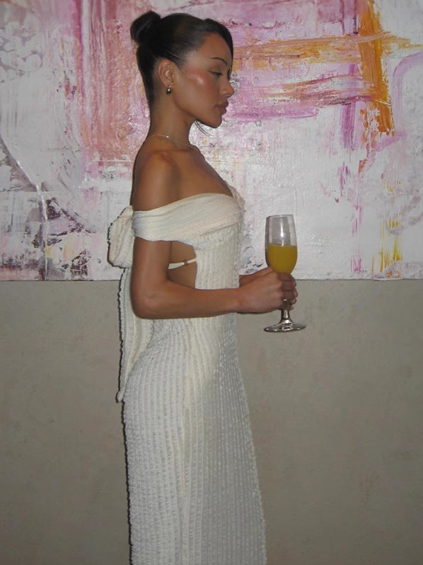 Pam | Women’s maxi dress with v-neckline and open back