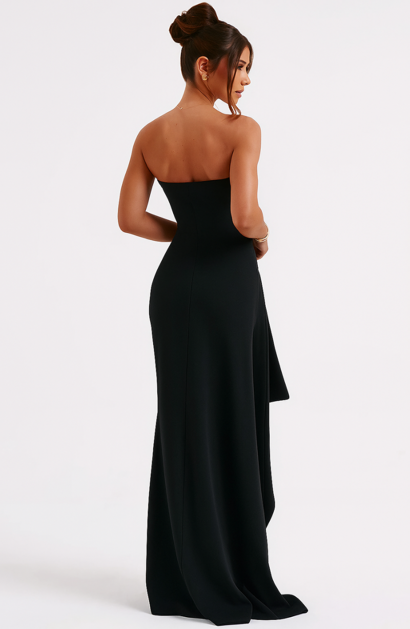 Scarlette | Twisted maxi dress without shoulders