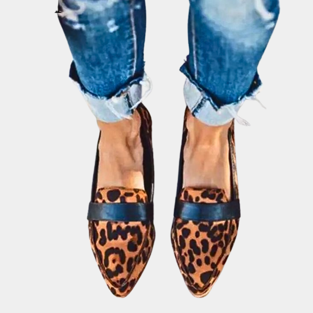 Claudine | Women’s loafers with stitched edge and rounded toe