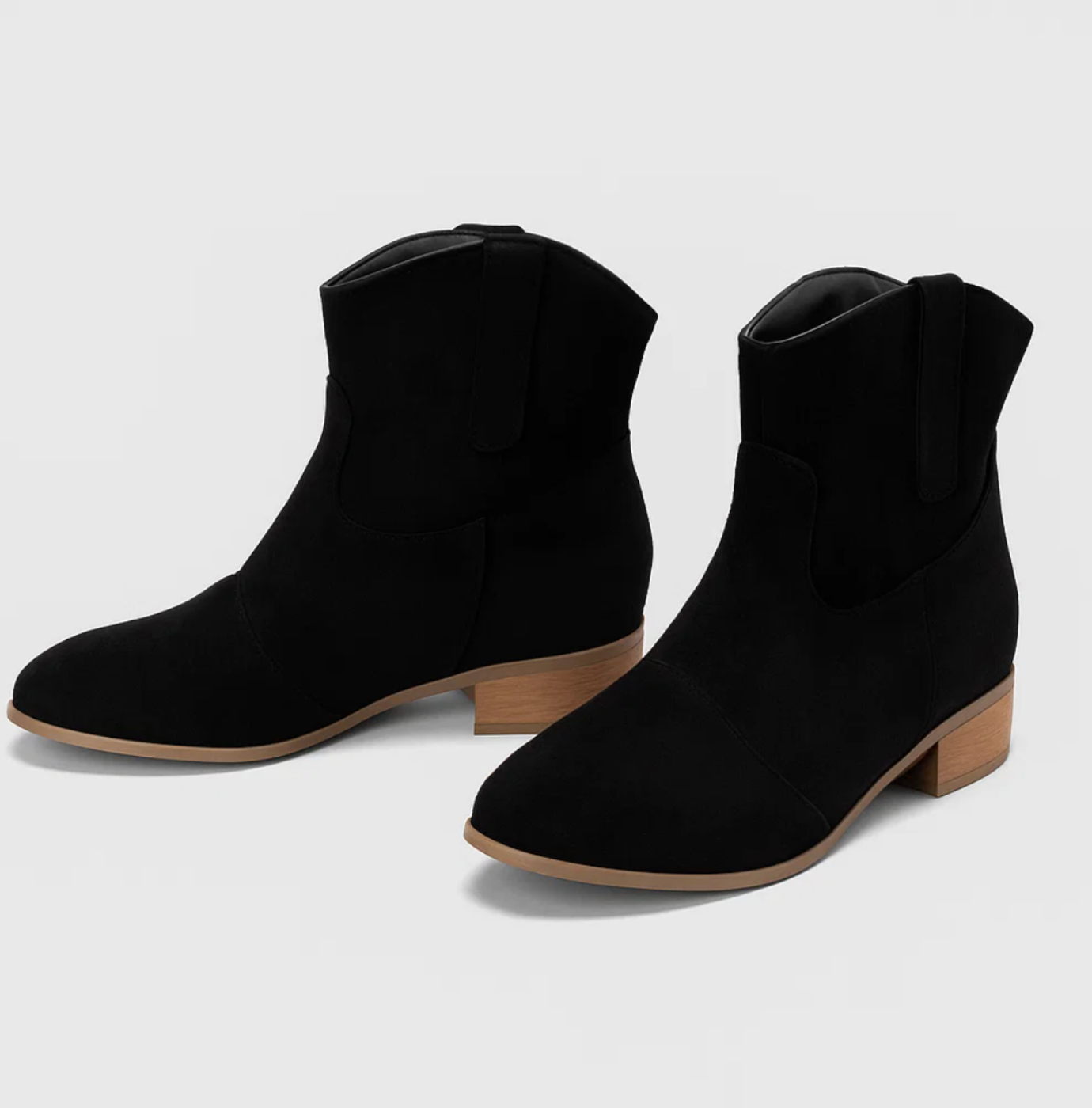 Sienna | Women’s western ankle boots with curved silhouette and low heel