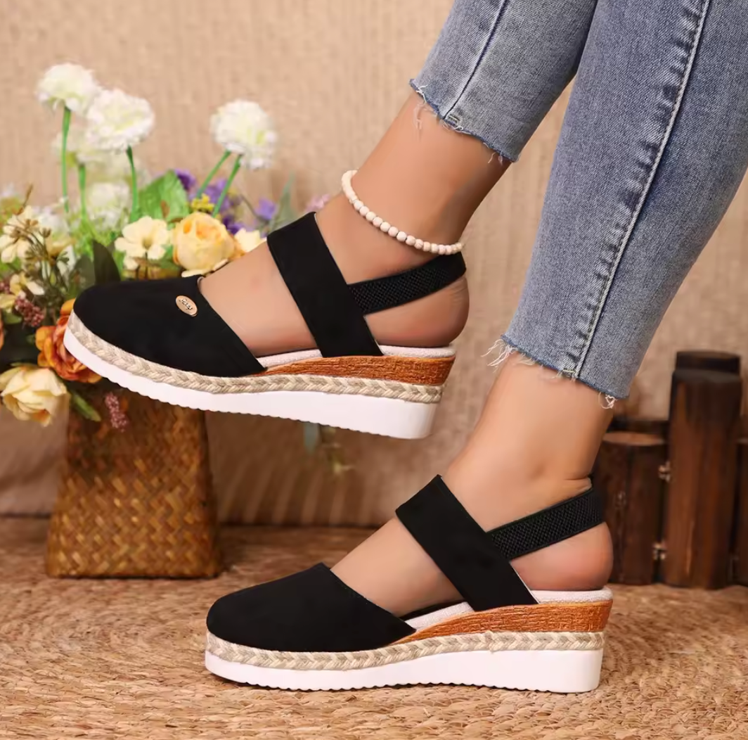 Elira | Wedge sandals with elastic straps and contrast sole