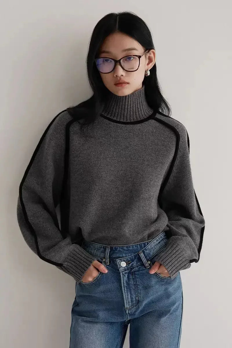 Elano | Turtleneck sweater with contrasting seams