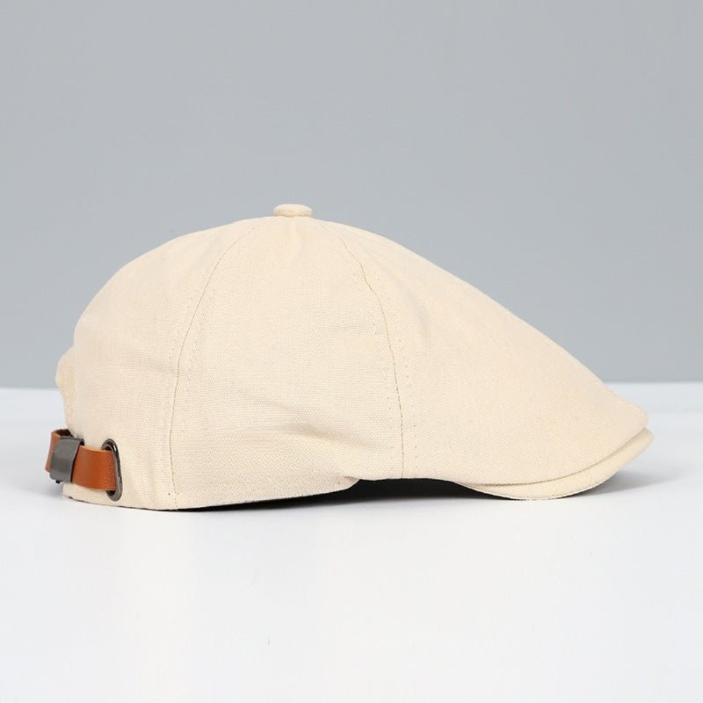 Charlie | Women's flat cap with curved brim and structured crown