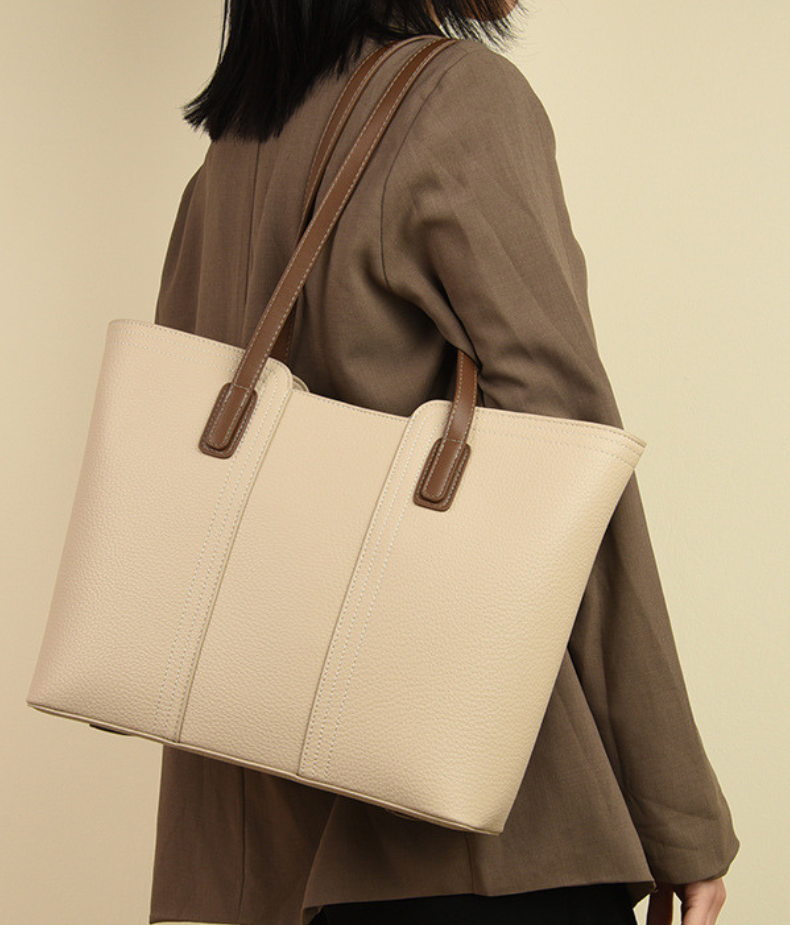 Mila | Women’s tote bag with contrast detail and zip closure