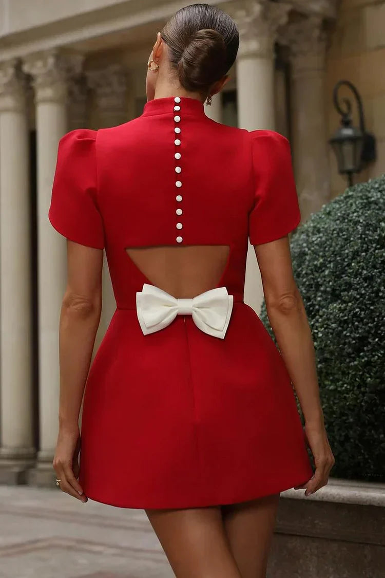 Fia | Elegant mini dress with petal sleeves