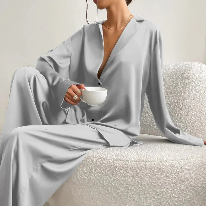 Elisa | Loungewear set with blouse and wide-leg pants