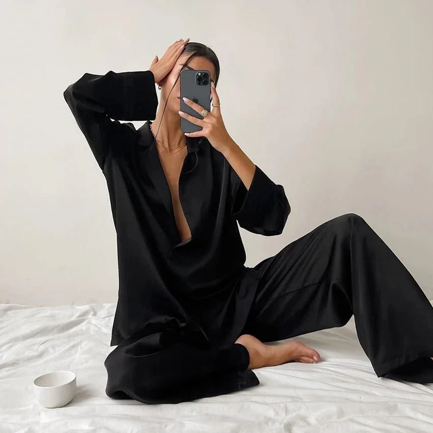 Elisa | Loungewear set with blouse and wide-leg pants