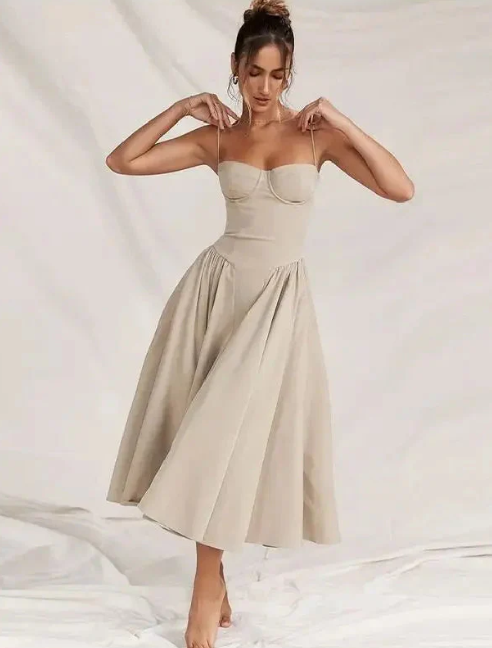 Deb | Women’s summer dress with seaside-inspired silhouette