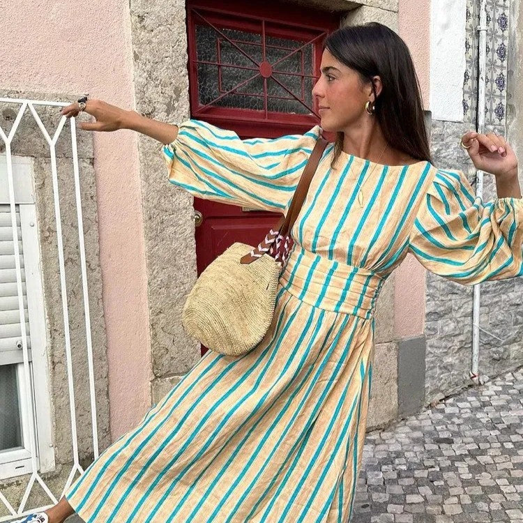 Shane | Women’s summer dress with relaxed fit and knee-length cut