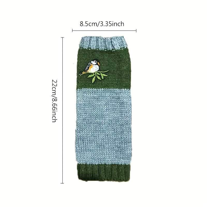 Avery | Fingerless gloves with delicate embroidery