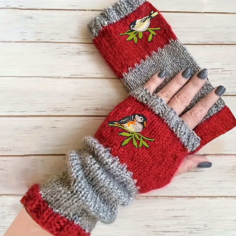 Avery | Fingerless gloves with delicate embroidery