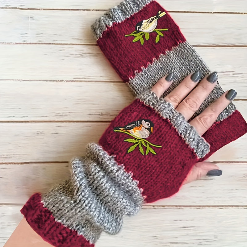 Avery | Fingerless gloves with delicate embroidery