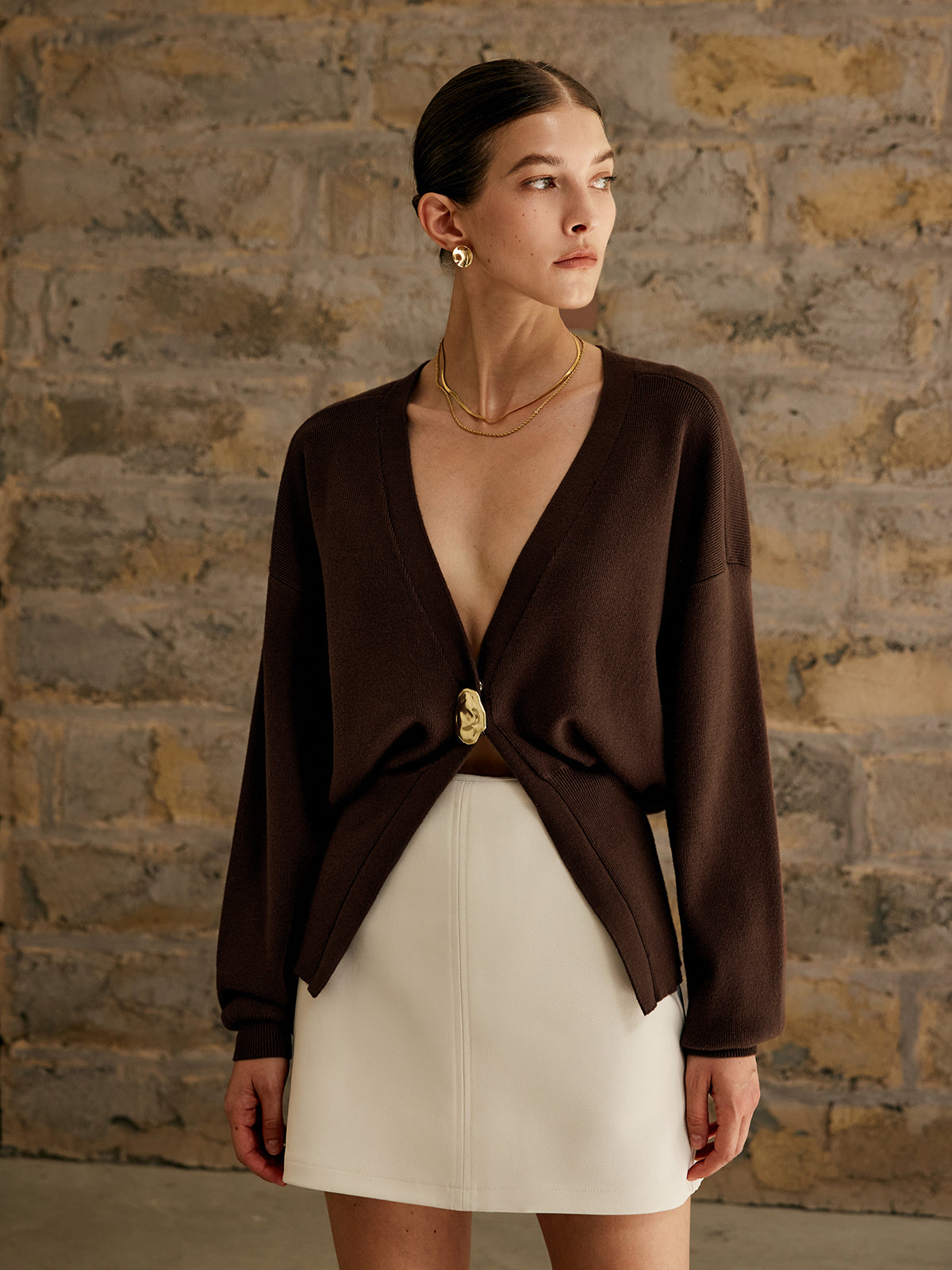 Avenna | Buttoned knit cardigan with ribbed structure