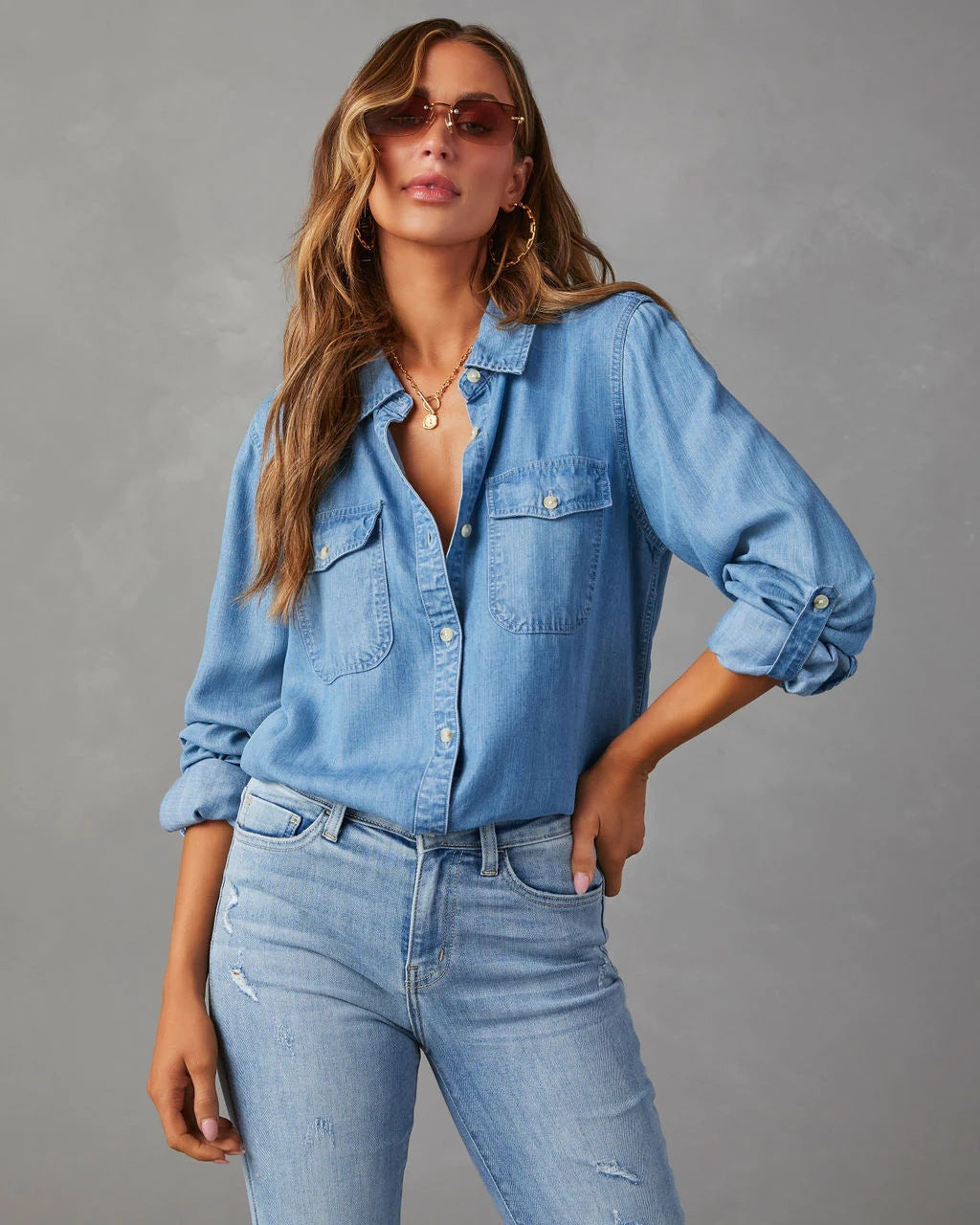 Iris | Button-up blouse with versatile fit