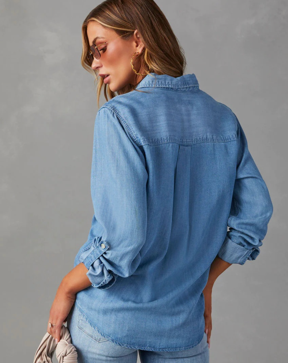 Iris | Button-up blouse with versatile fit