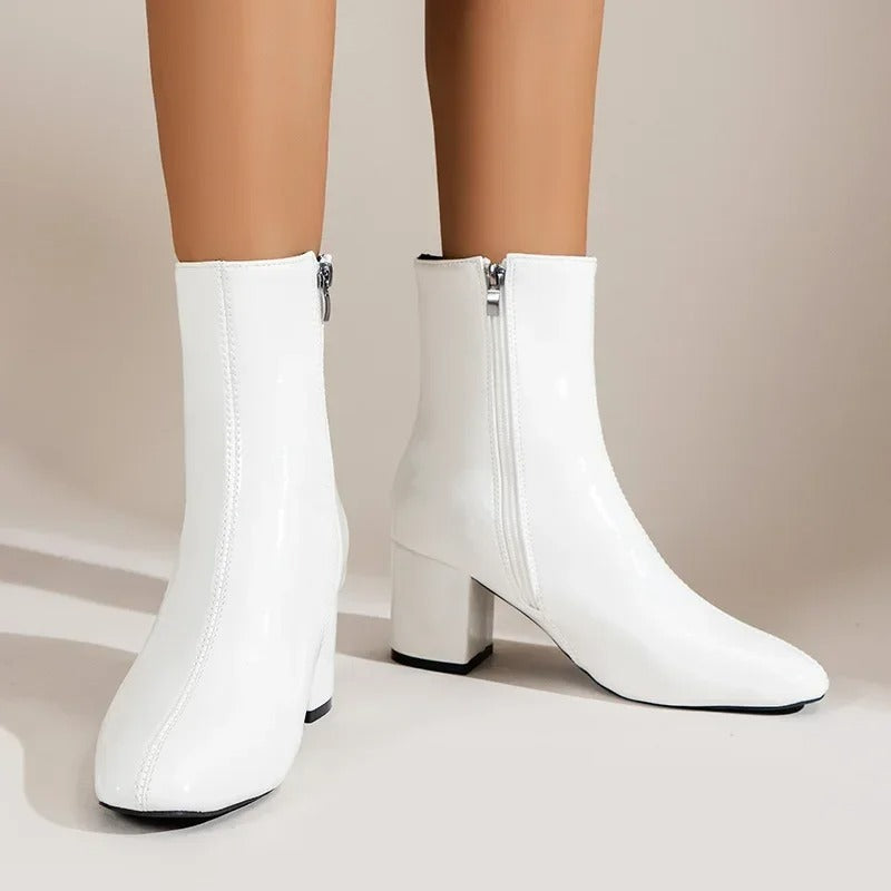 Avida | Brown ankle boots with side zipper and block heel