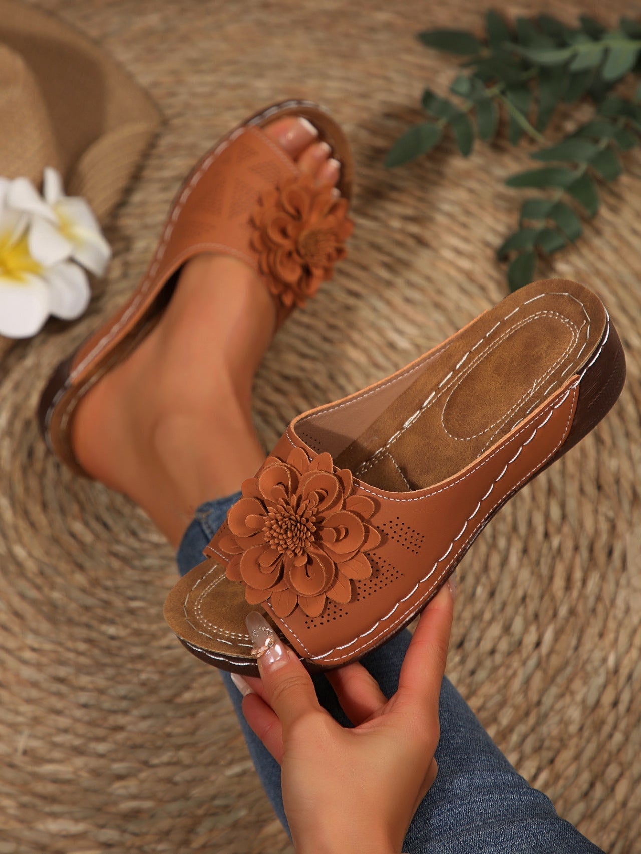 Ave | Flower wedge sandals