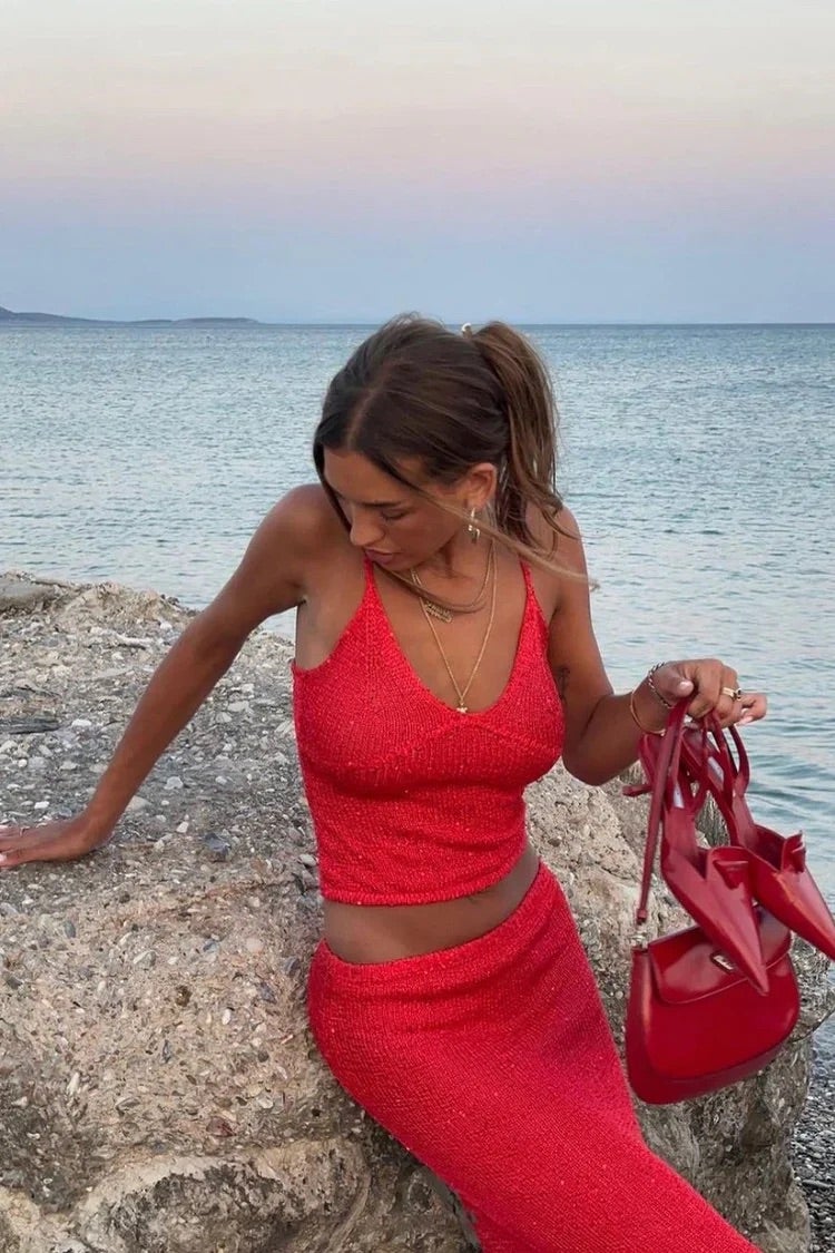 Karina | Women’s knitted two-piece set with sleeveless top and fitted silhouette