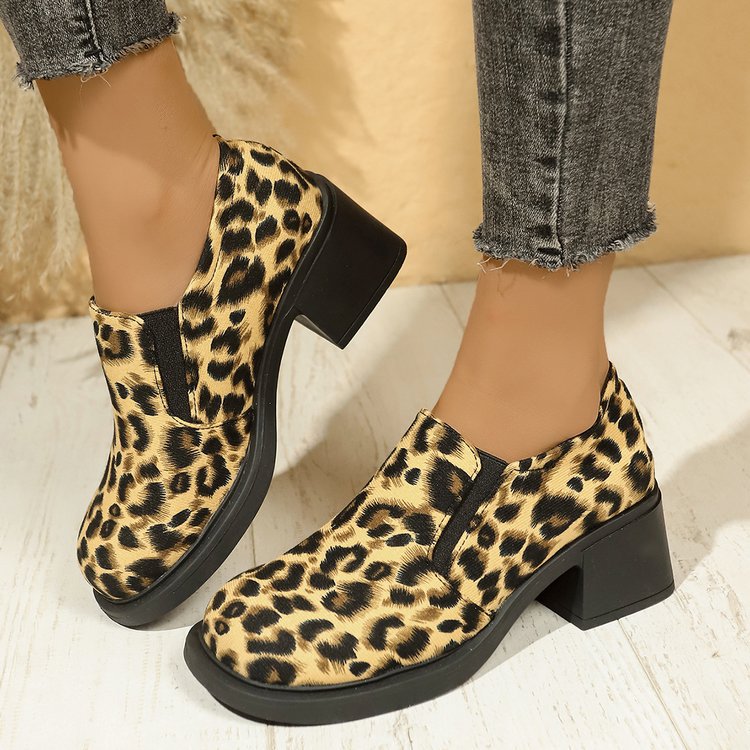 Ameliana | Square-toe slip-on shoes with block heel