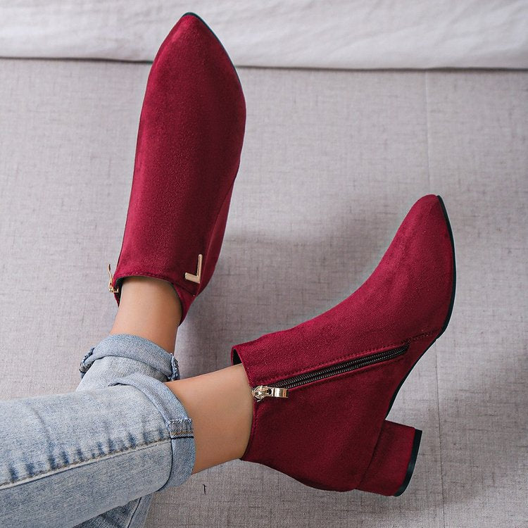 Kim | Women’s ankle boots with pointed toe and block heel