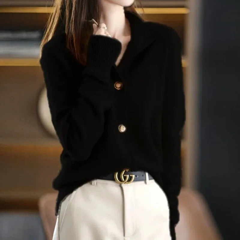 Caslen | Women’s loose silhouette cardigan with oversized buttons