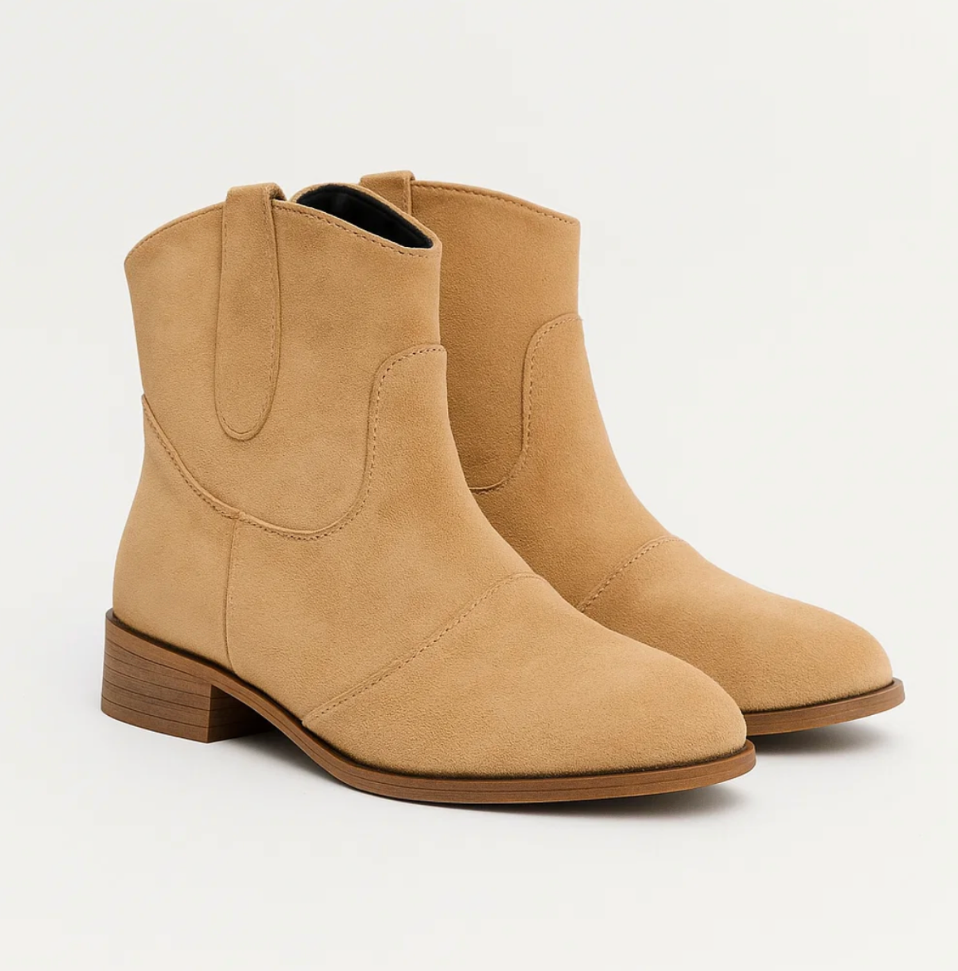 Sienna | Women’s western ankle boots with curved silhouette and low heel