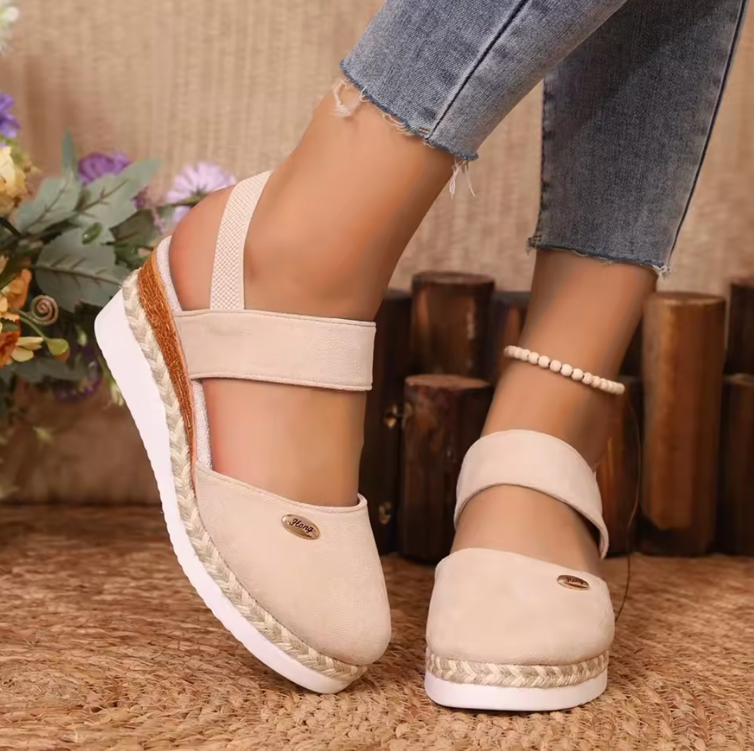 Elira | Wedge sandals with elastic straps and contrast sole