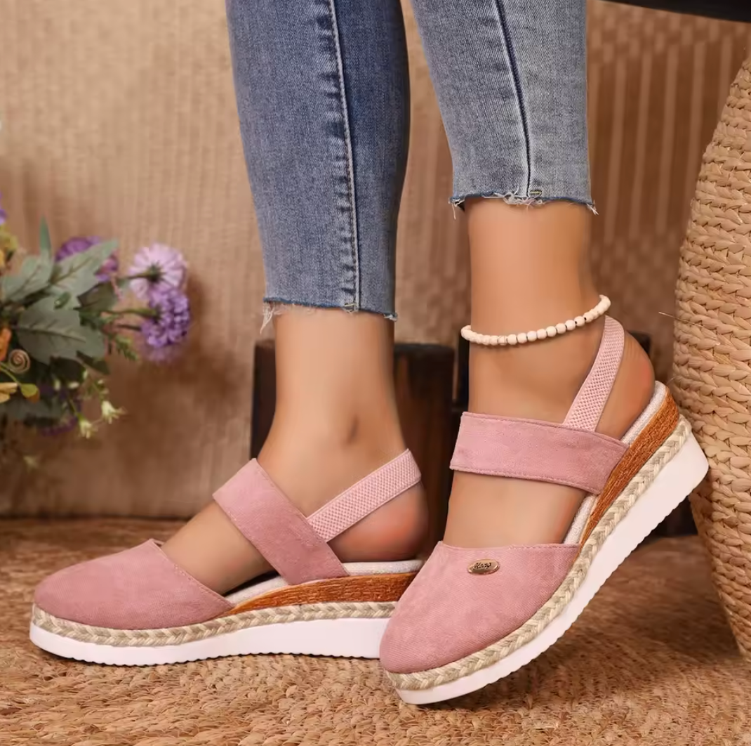 Elira | Wedge sandals with elastic straps and contrast sole