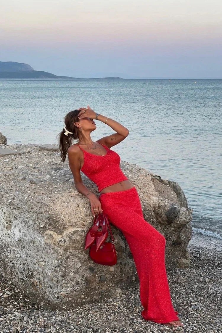 Karina | Women’s knitted two-piece set with sleeveless top and fitted silhouette