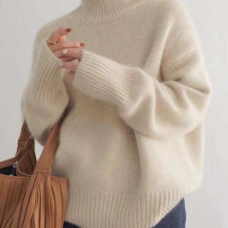 Selena | Women’s cashmere turtleneck sweater